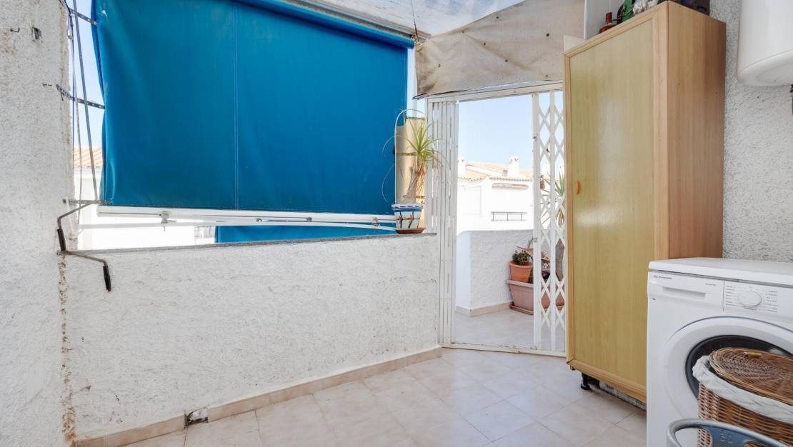 Sale - Bungalow - Torrevieja - Playa de los Naufragos