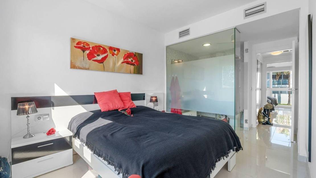Sale - Bungalow - Torrevieja - Punta prima