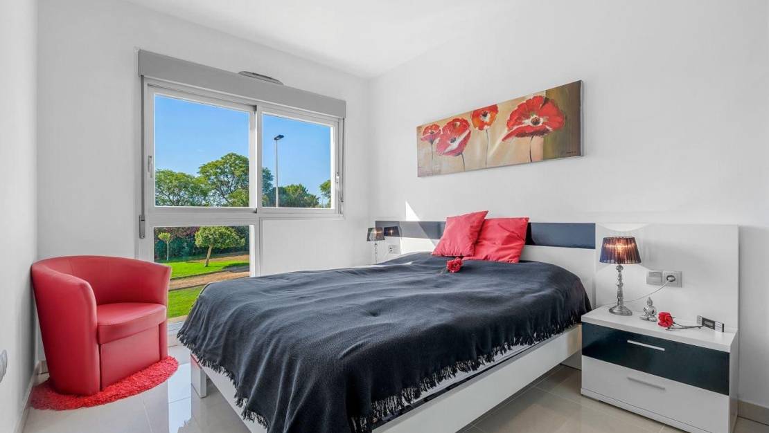 Sale - Bungalow - Torrevieja - Punta prima