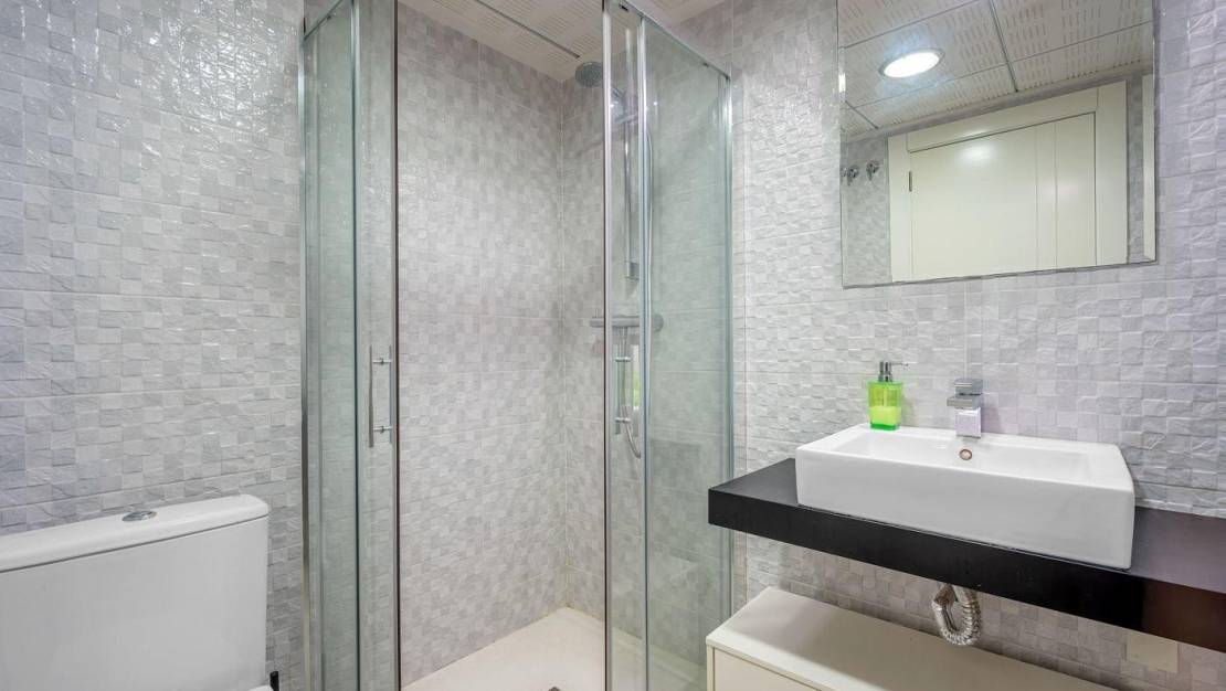 Sale - Bungalow - Torrevieja - Punta prima