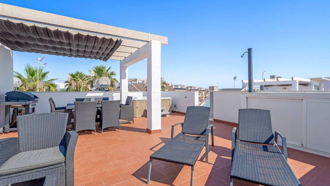 Sale - Bungalow - Torrevieja - Punta prima