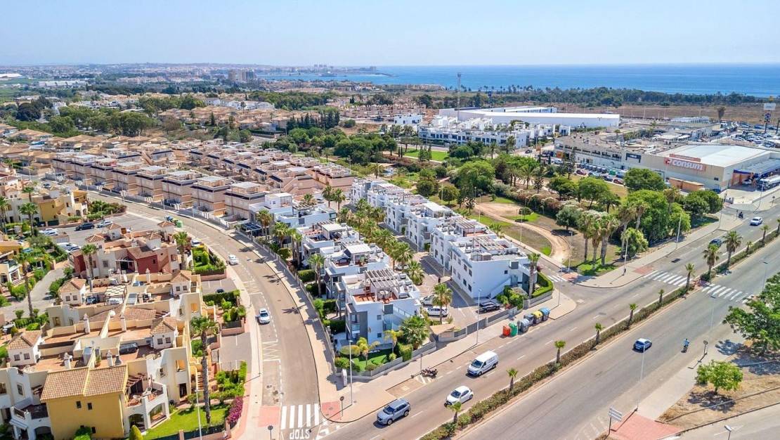 Sale - Bungalow - Torrevieja - Punta prima