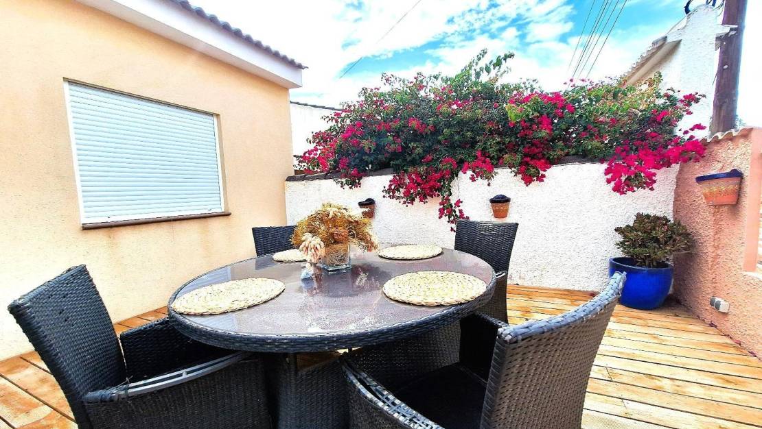 Sale - Bungalow - Torrevieja - San Luis