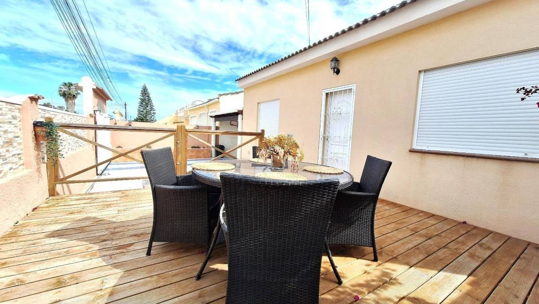 Sale - Bungalow - Torrevieja - San Luis