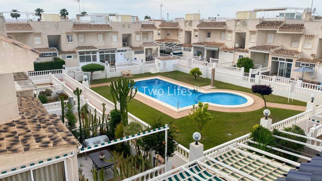 Sale - Bungalow - Torrevieja - Sector 25