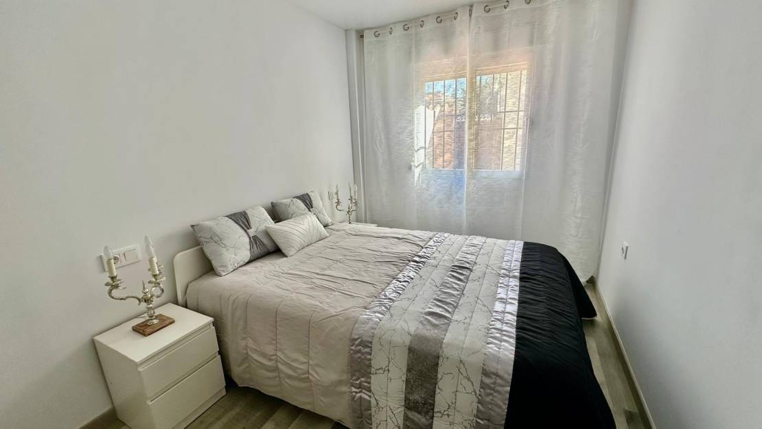 Sale - Bungalow - Torrevieja - Torreblanca