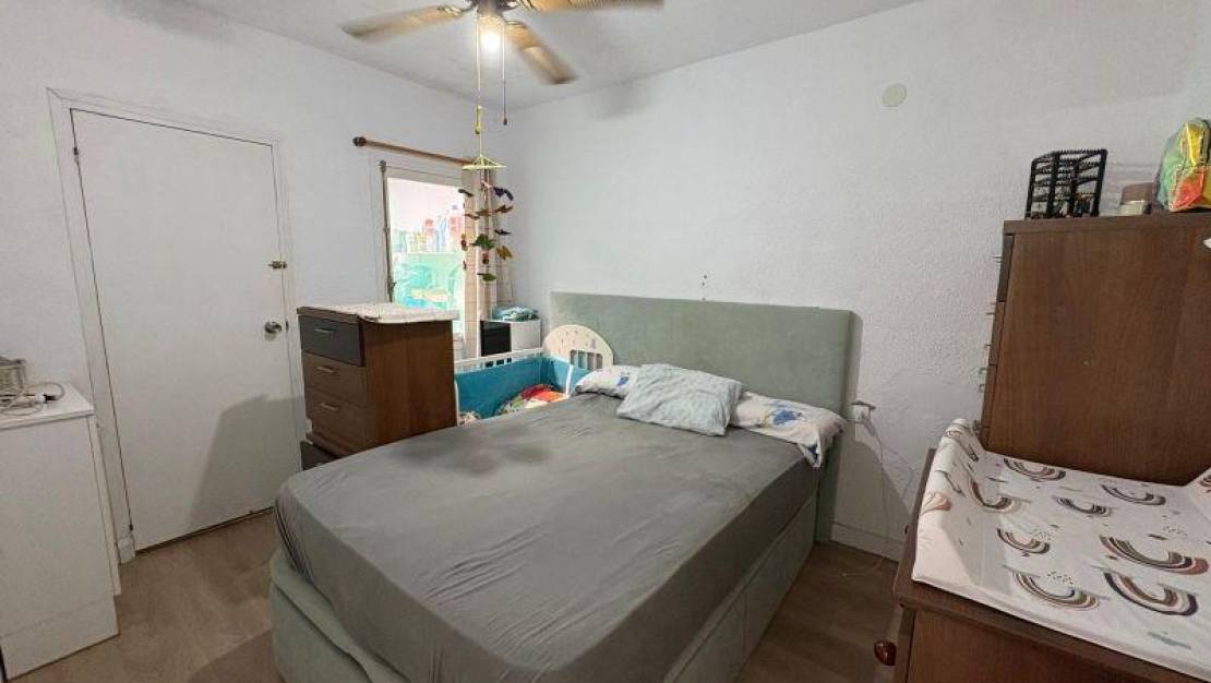 Sale - Bungalow - Torrevieja - Torreta florida
