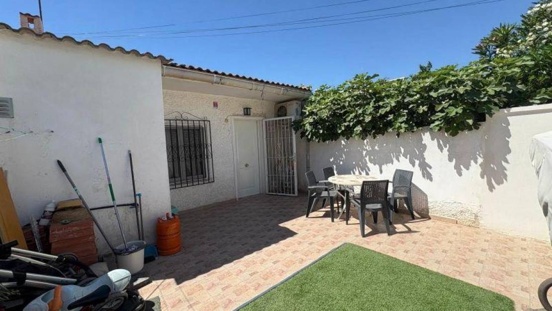 Sale - Bungalow - Torrevieja - Torreta florida