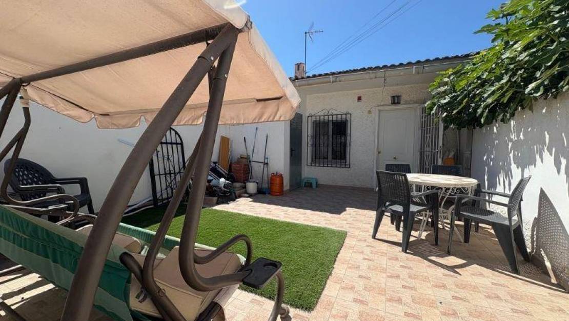 Sale - Bungalow - Torrevieja - Torreta florida