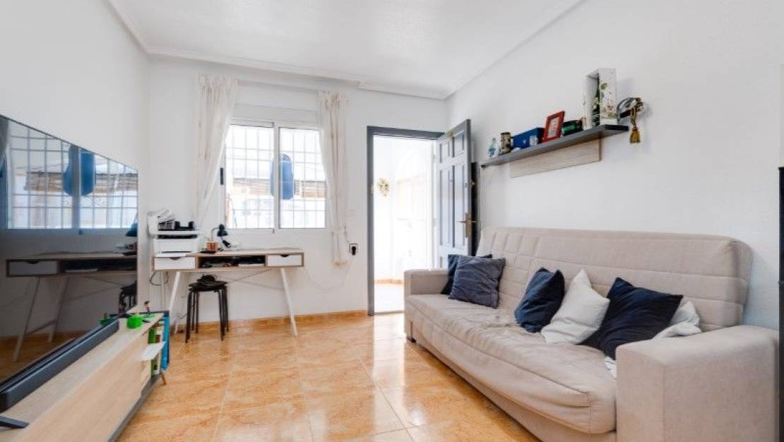 Sale - Bungalow - Torrevieja - Torretas