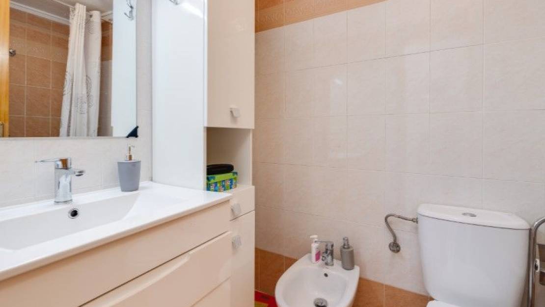 Sale - Bungalow - Torrevieja - Torretas