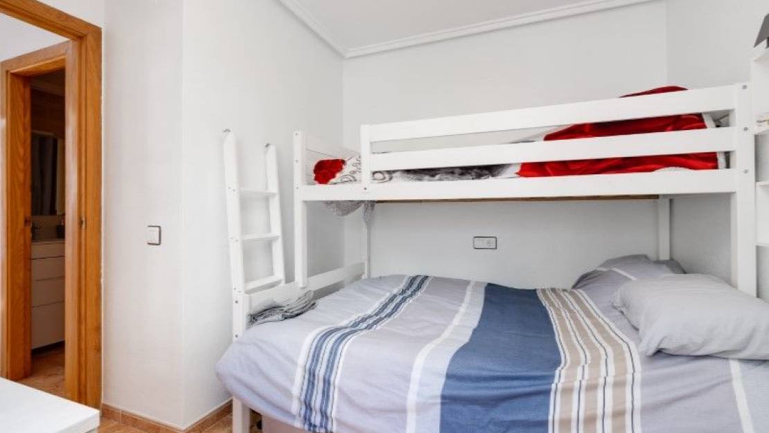 Sale - Bungalow - Torrevieja - Torretas