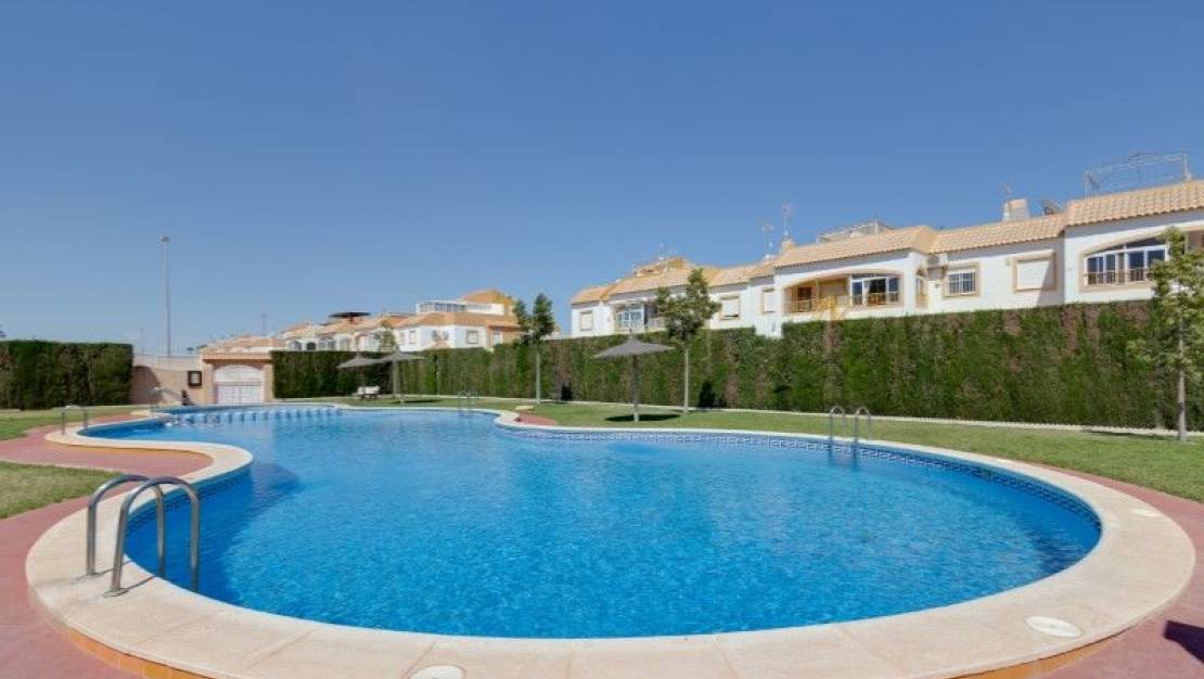 Sale - Bungalow - Torrevieja - Torretas