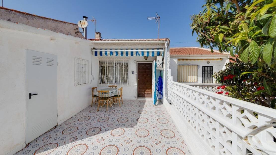 Sale - Bungalow - Torrevieja - Torretas