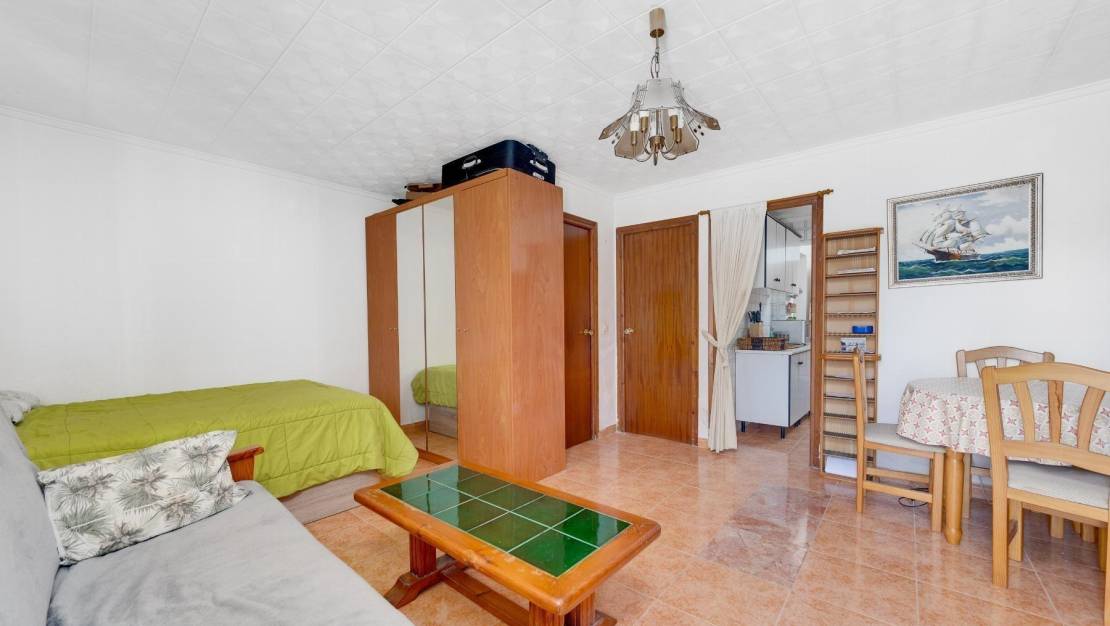 Sale - Bungalow - Torrevieja - Torretas