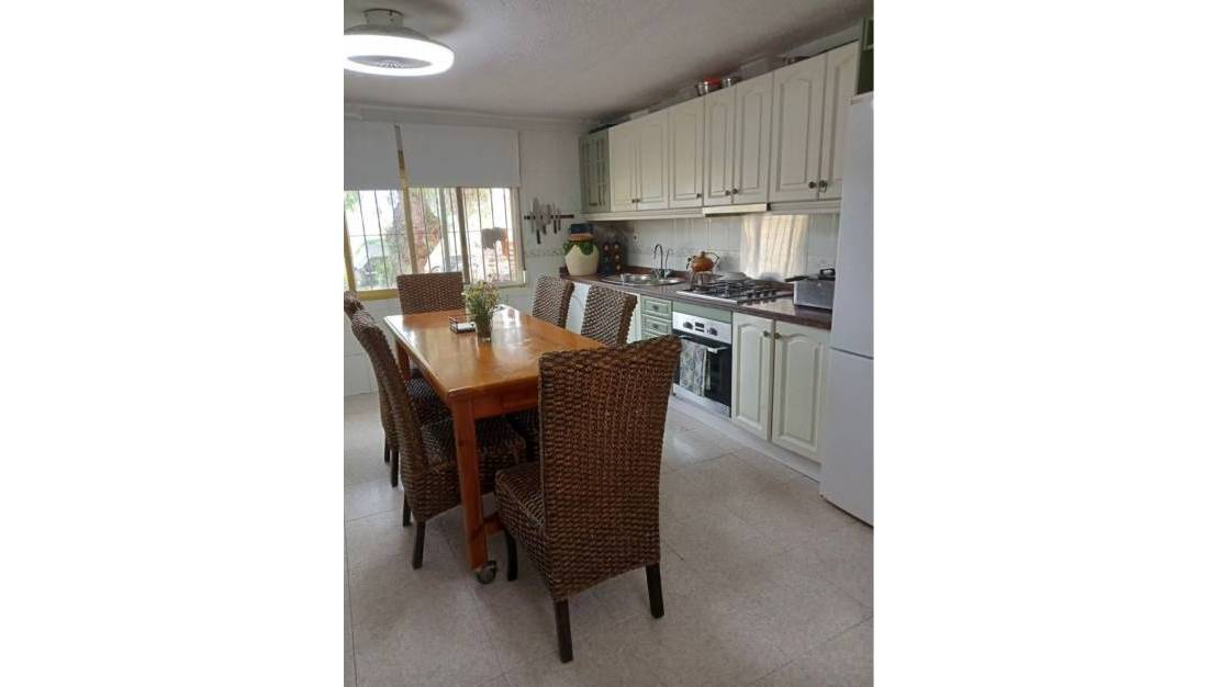 Sale - Cave house - Alicante City - Alcoraya