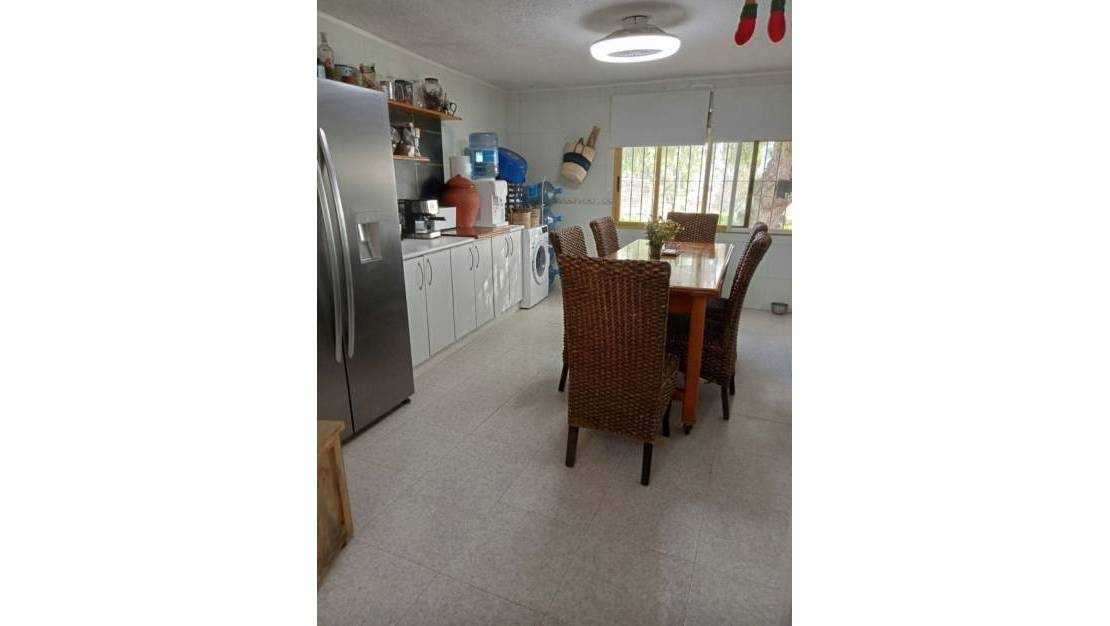 Sale - Cave house - Alicante City - Alcoraya