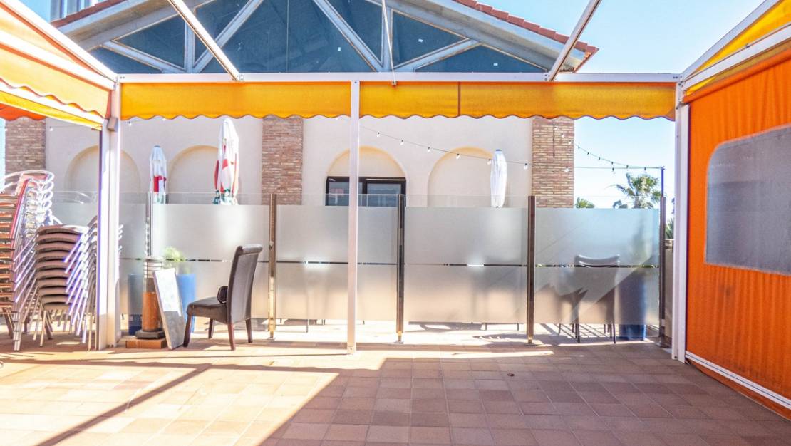 Sale - Commercial property - Algorfa - Algorfa Centro