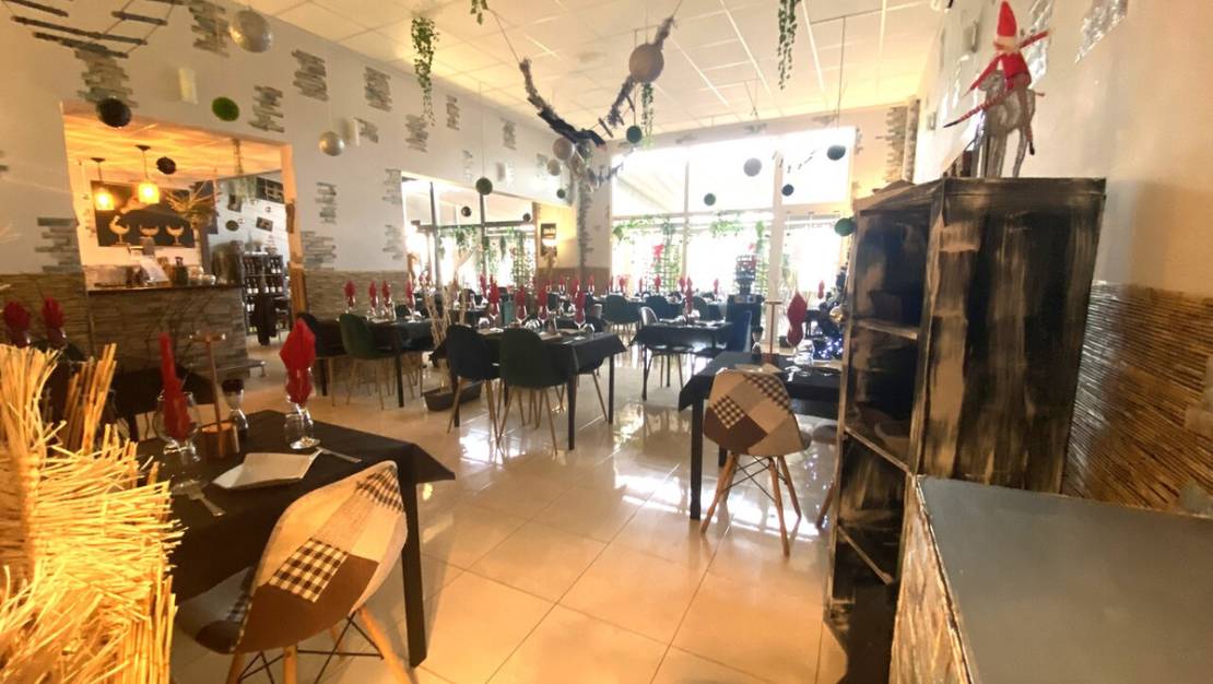 Sale - Commercial property - Algorfa - Algorfa Centro