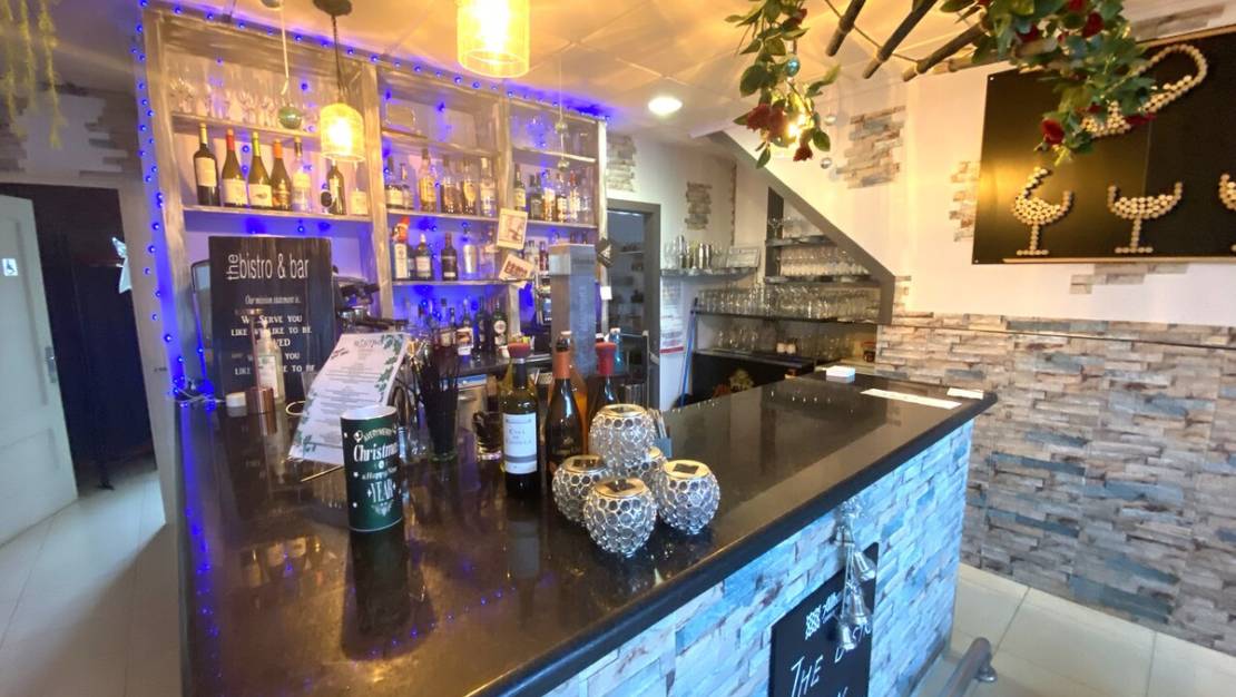 Sale - Commercial property - Algorfa - Algorfa Centro