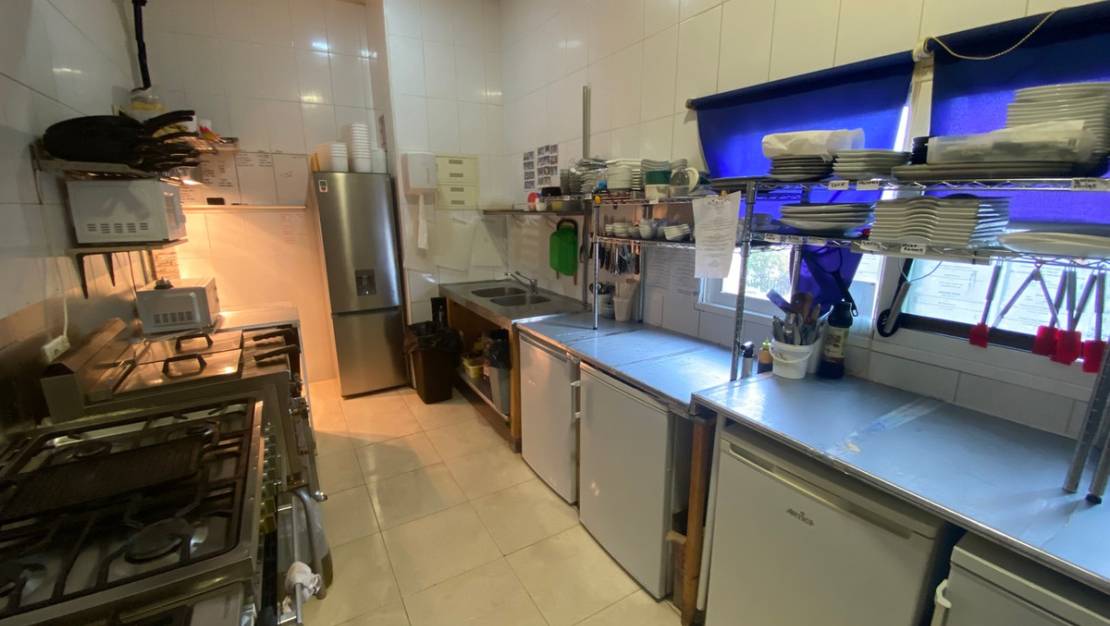 Sale - Commercial property - Algorfa - Algorfa Centro