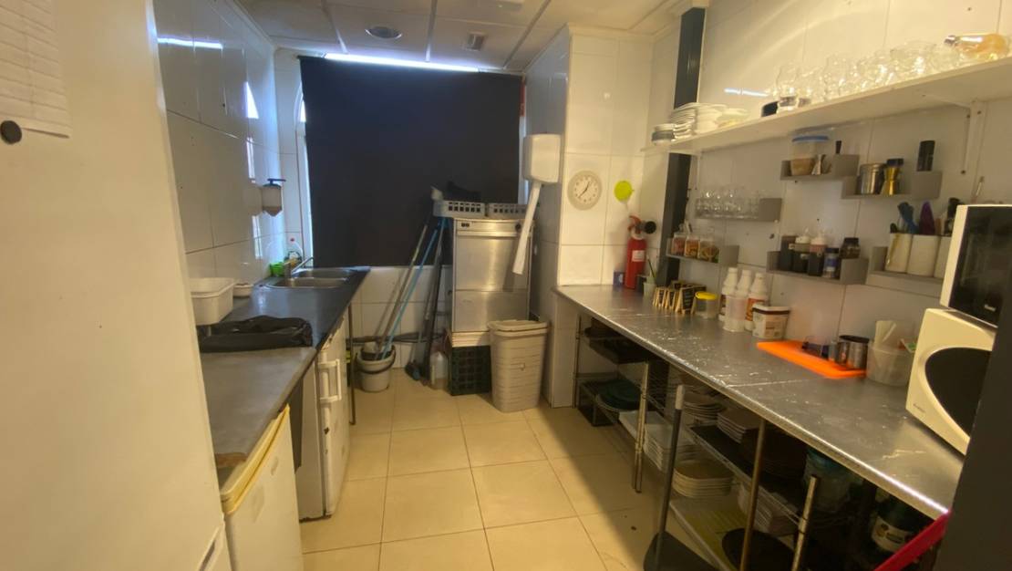 Sale - Commercial property - Algorfa - Algorfa Centro