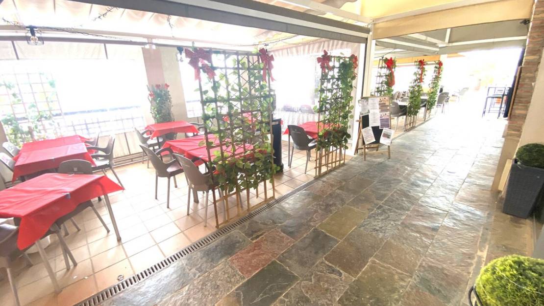 Sale - Commercial property - Algorfa - Algorfa Centro