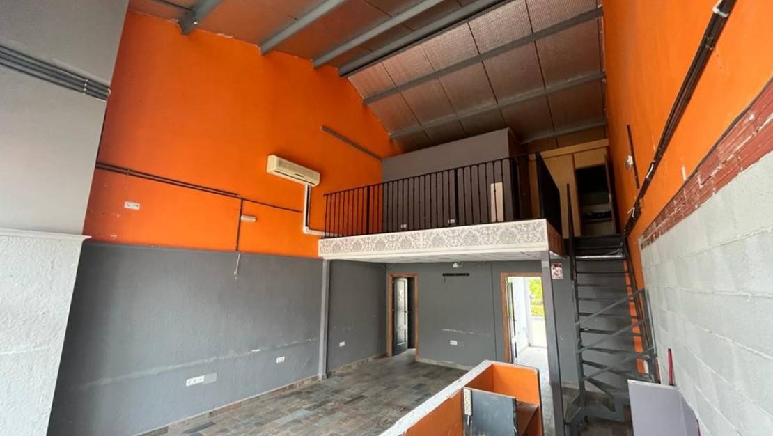 Sale - Commercial property - Algorfa - Algorfa Centro