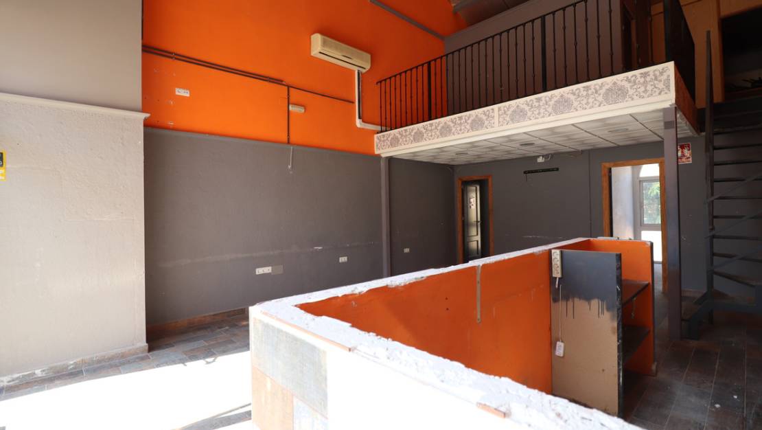 Sale - Commercial property - Algorfa - Algorfa Centro