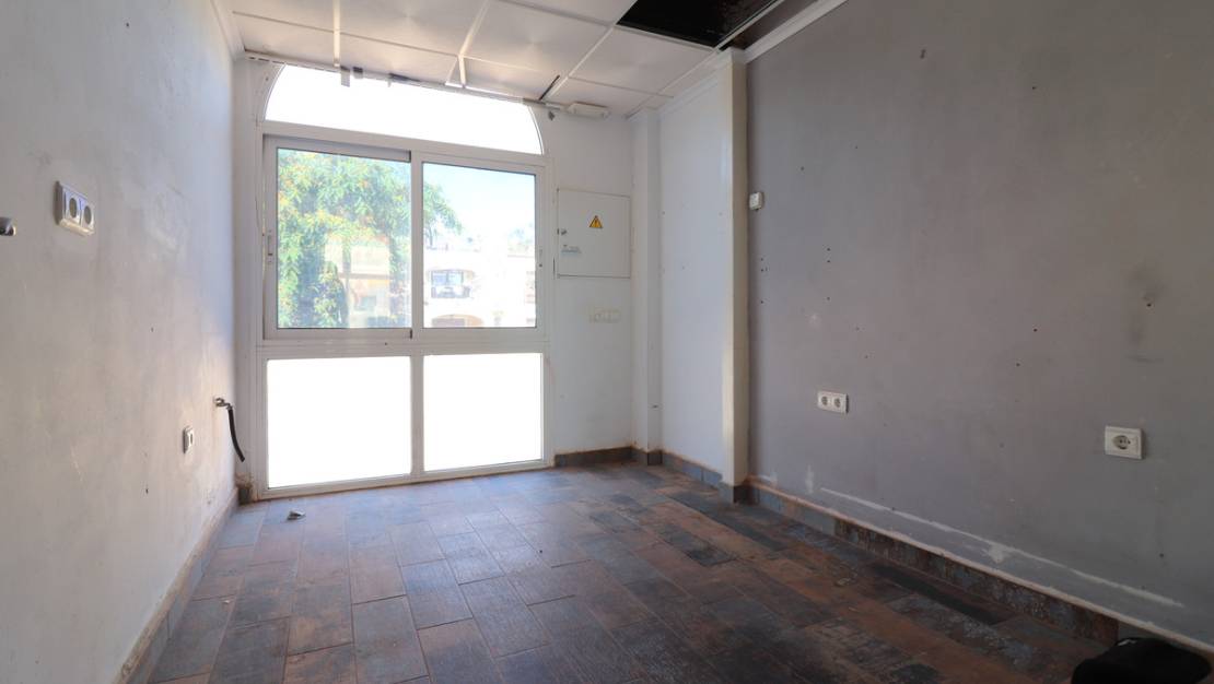 Sale - Commercial property - Algorfa - Algorfa Centro