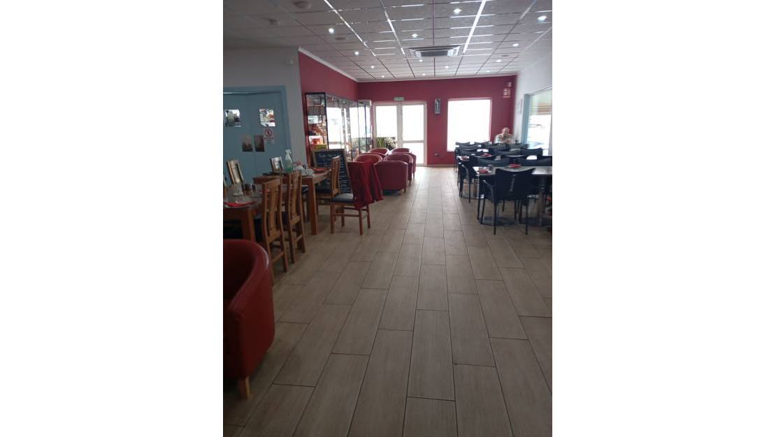 Sale - Commercial property - Algorfa - Algorfa Centro