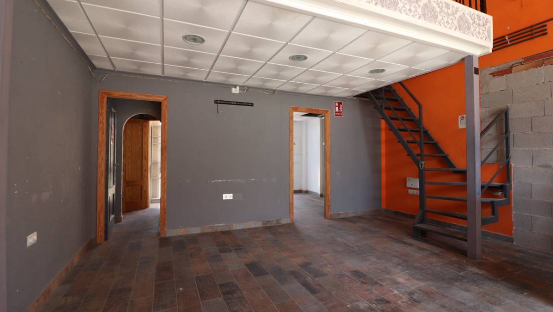 Sale - Commercial property - Algorfa - Algorfa Centro