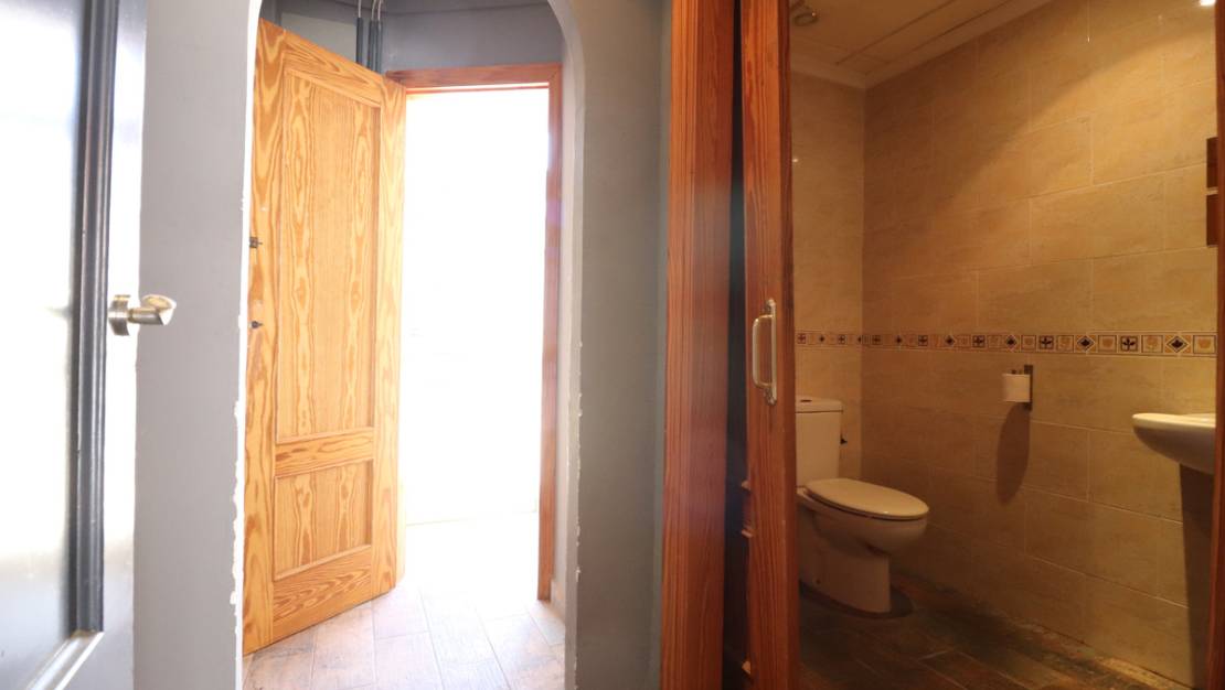 Sale - Commercial property - Algorfa - Algorfa Centro