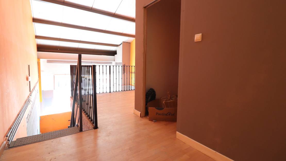 Sale - Commercial property - Algorfa - Algorfa Centro