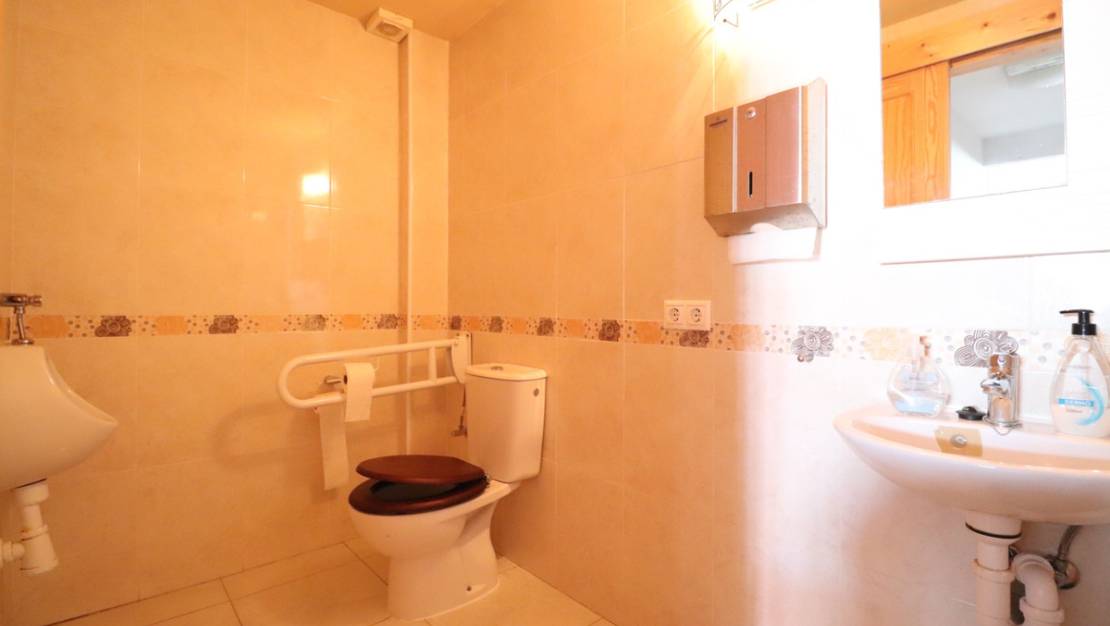 Sale - Commercial property - Algorfa - Algorfa Centro