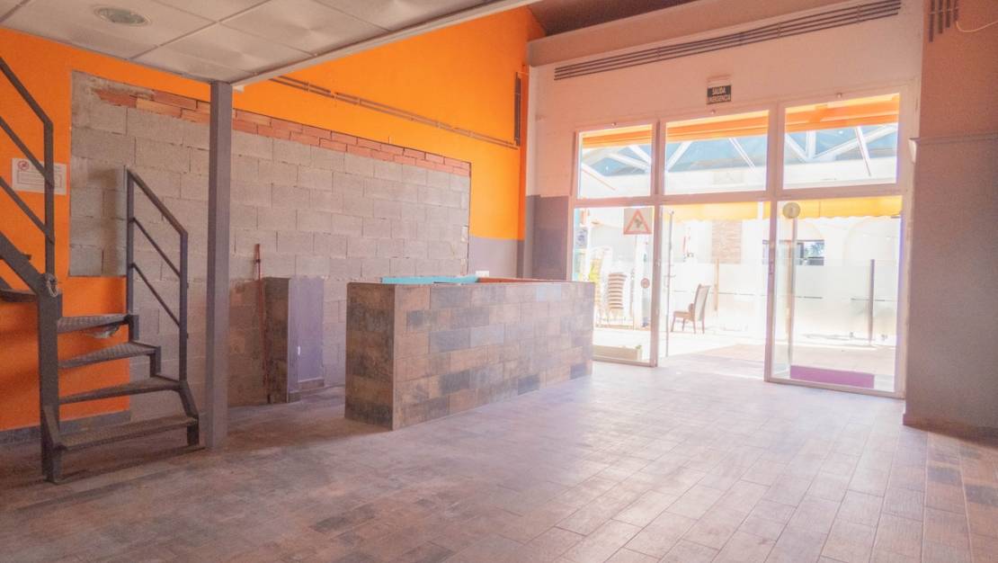 Sale - Commercial property - Algorfa - Algorfa Centro