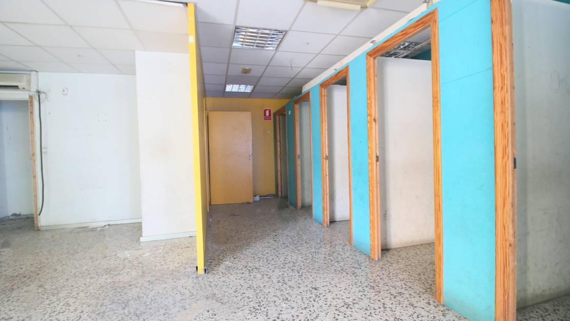 Sale - Commercial property - Alicante - Alicante Centro