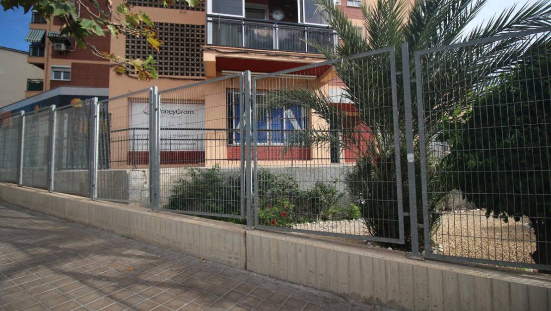 Sale - Commercial property - Alicante - Alicante Centro