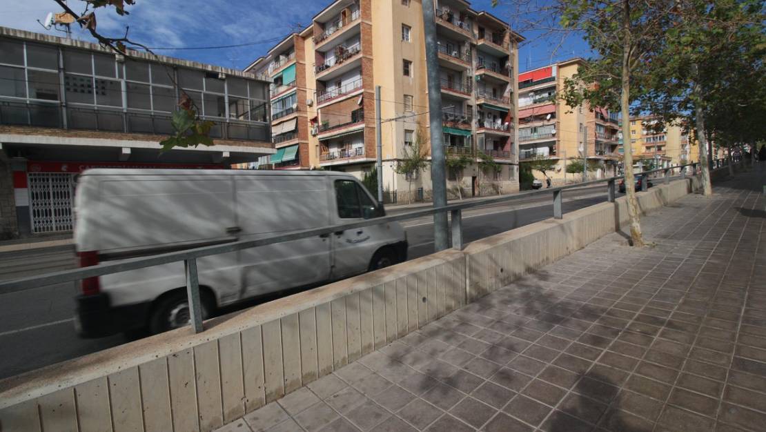 Sale - Commercial property - Alicante - Alicante Centro