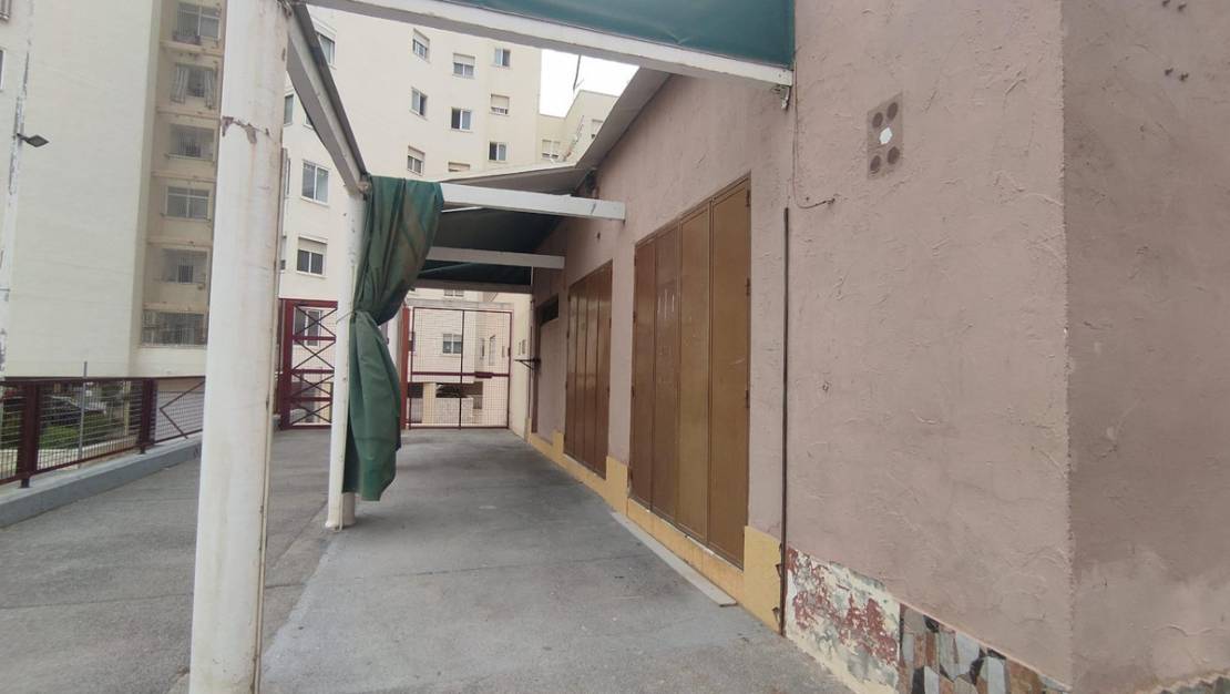 Sale - Commercial property - Alicante - Alicante Centro