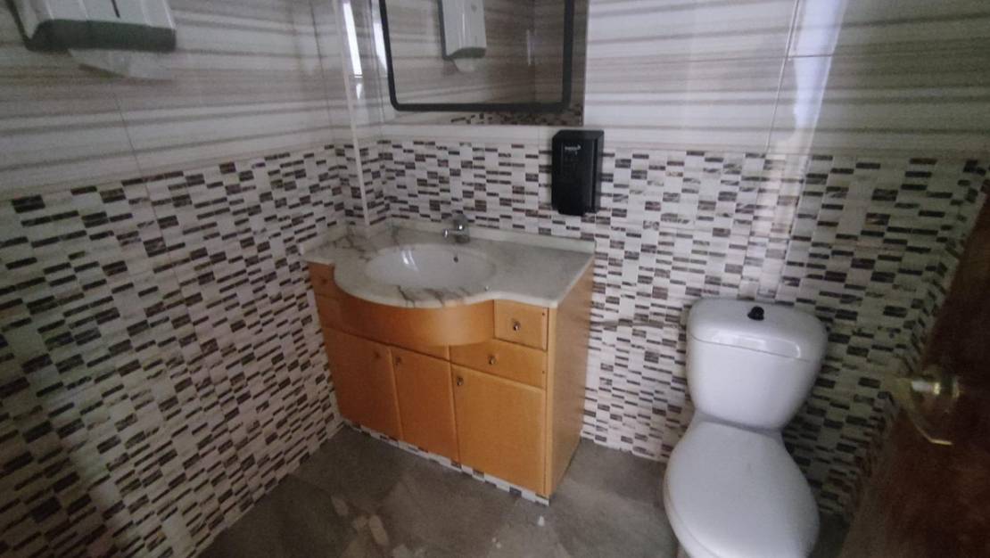 Sale - Commercial property - Alicante - Alicante Centro