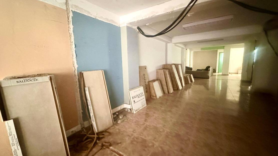 Sale - Commercial property - Alicante - Alicante Centro