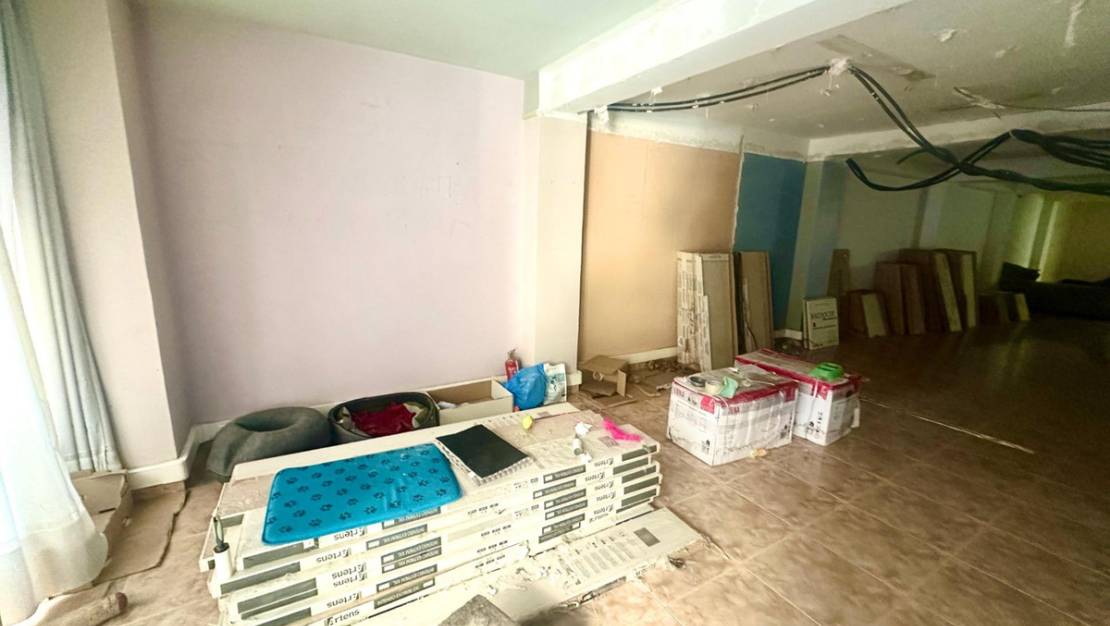 Sale - Commercial property - Alicante - Alicante Centro