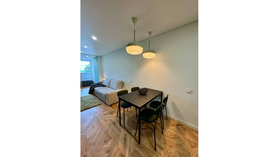 Sale - Commercial property - Alicante - Alicante Centro