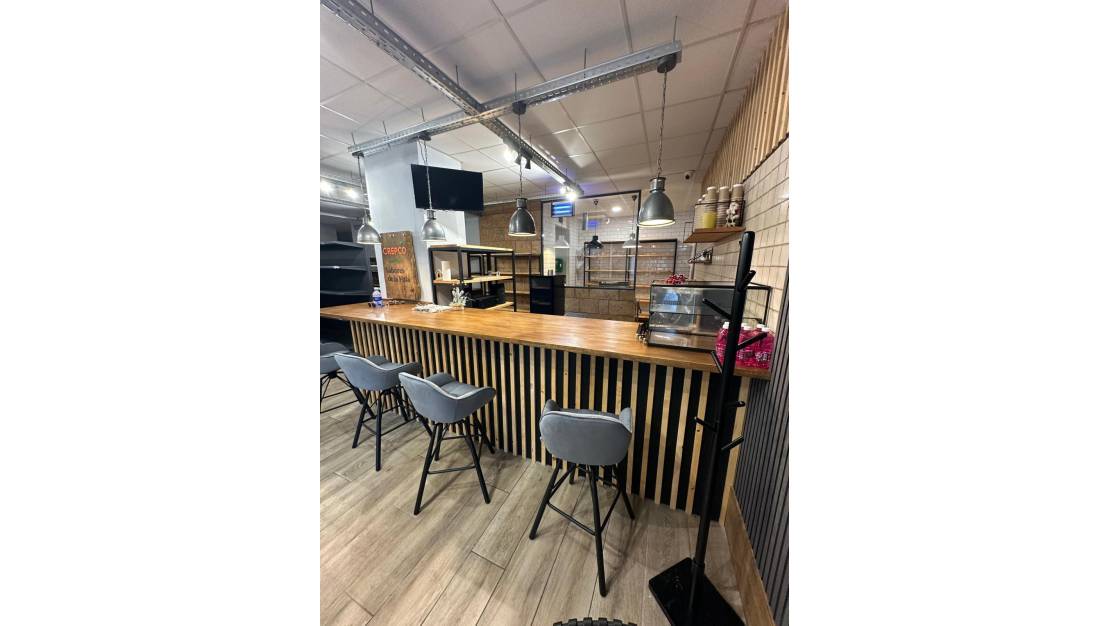 Sale - Commercial property - Alicante - Alicante Centro