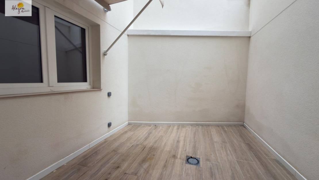 Sale - Commercial property - Alicante - Alicante Centro