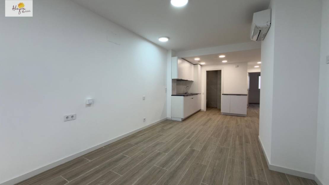 Sale - Commercial property - Alicante - Alicante Centro