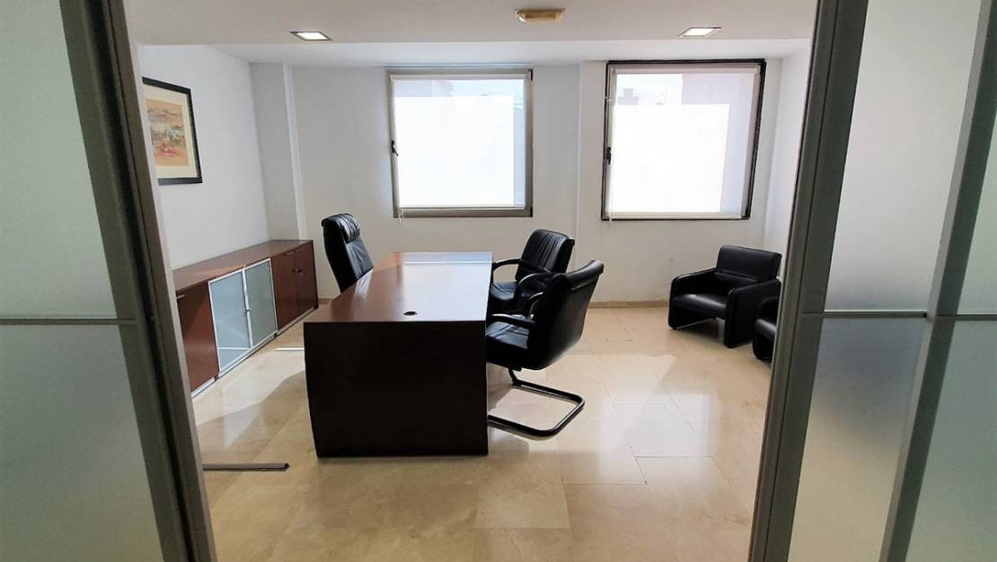 Sale - Commercial property - Alicante - Alicante Centro