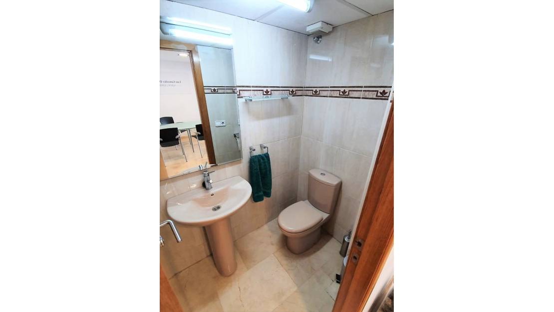 Sale - Commercial property - Alicante - Alicante Centro