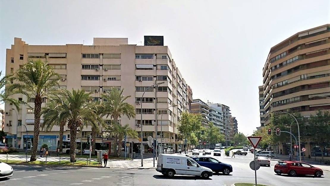 Sale - Commercial property - Alicante - Alicante Centro